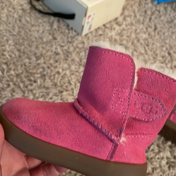 Great condition toddler keelan uggs - Picture 8 of 12